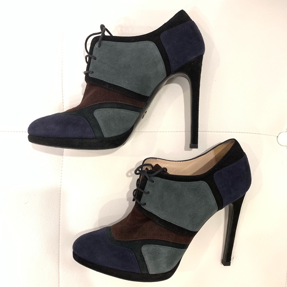 GIORGIO ARMANI Suede Lace Up Booties Sz 39.5